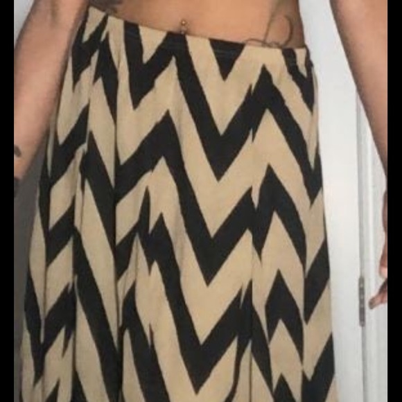 Brown and black pattered floor length skirt - Picture 3 of 3